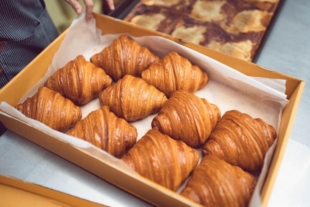 Spezialitäten Paris Croissant