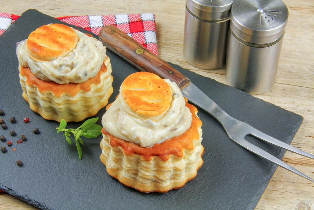 Spezialitäten Paris Bouchées à la Reine