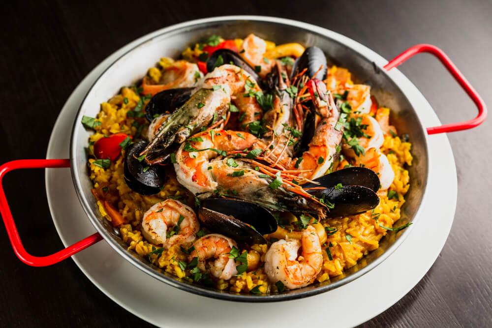 especialidades barcelona paella barcelona paella marisco