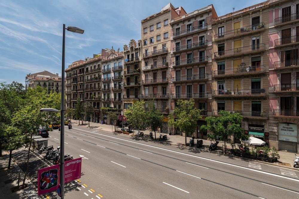 Barcellona,,Spagna, ,Luglio,13,2024.,Eixample,District,Boulevard,View
