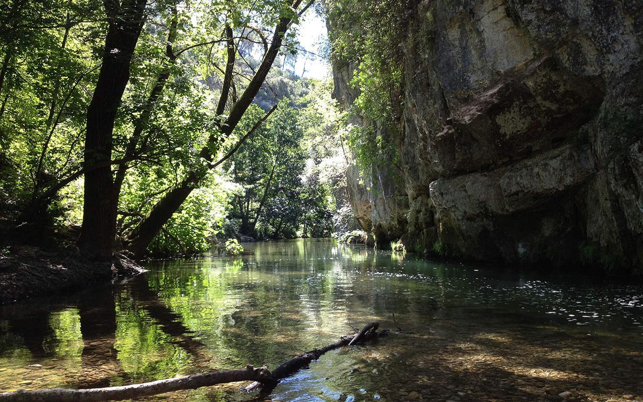Baden im Süßwasser Côte d'Azur Park Rives Loup