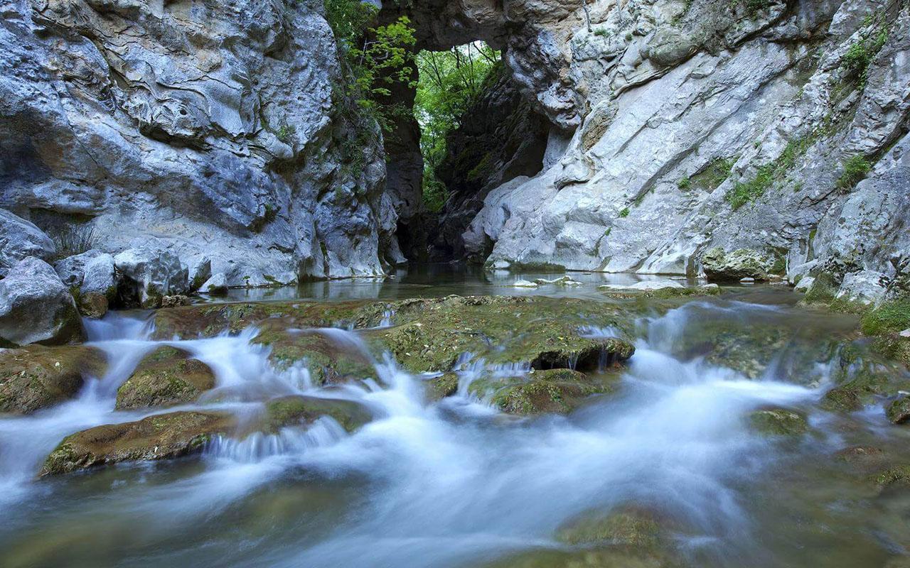 Baden im Süßwasser Côte d'Azur Gorges Roudoule