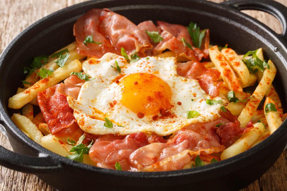 specialità madrid huevos rotos