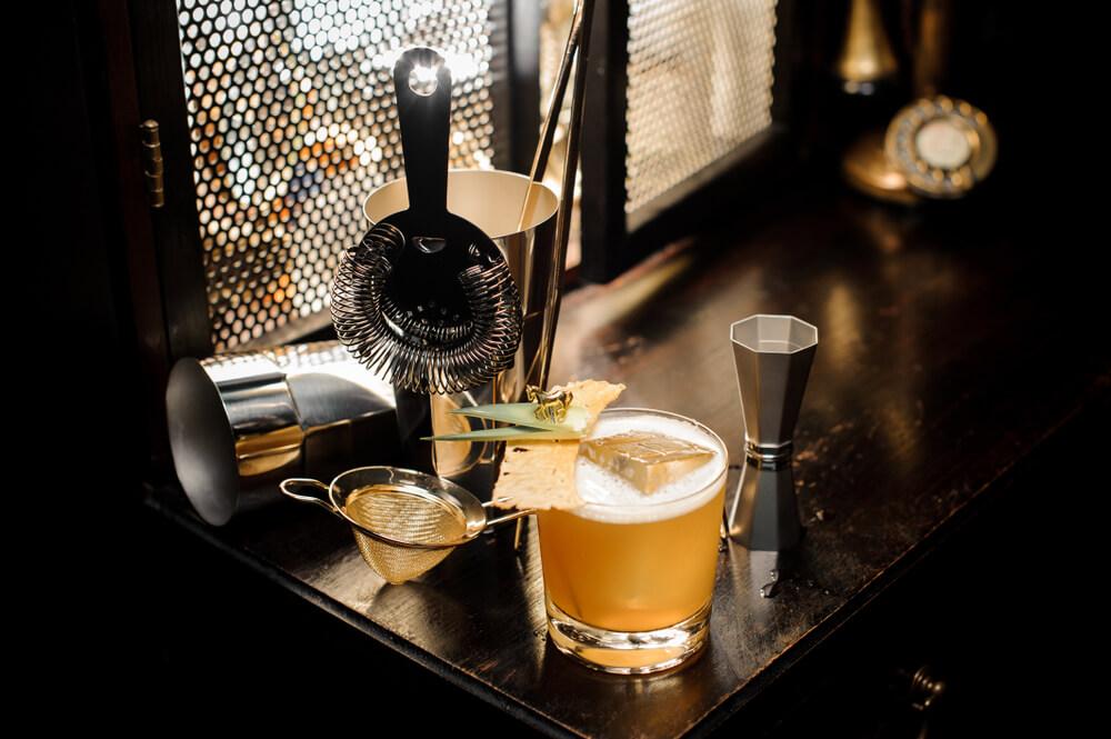 bar di mixologia