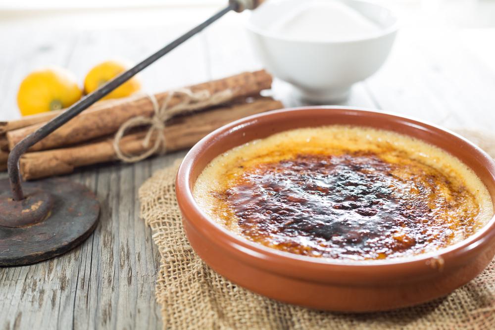 Crema,Brulèe,È,Un,Dessert,Tipico,Per,La,Terra,Di,Catalonia