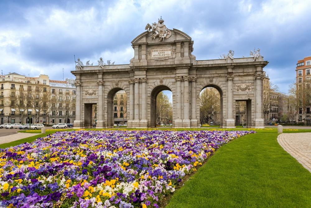 Madrid,,Spagna:,Vista,della,Puerta,De,Alcalá,,Un,Neoclassico,