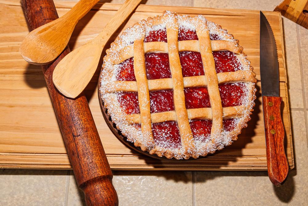 Nahaufnahme,Von,Einer,Warm,Selbstgemachten,Pasta,Frola,Torte,gefüllt,mit