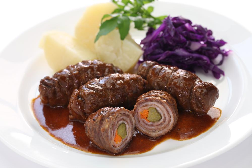 Rouladen,,Manzo,Oliva,,Roll,Malgese,Su,Cucina,Isolato,Su,Fondo,Bianco