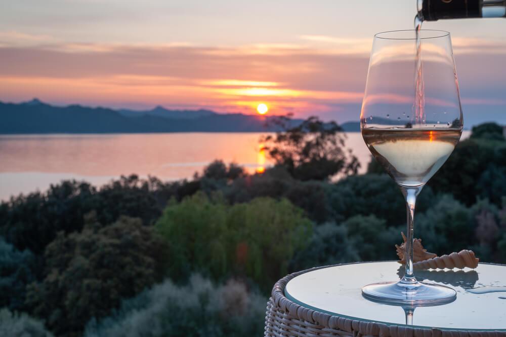 Spezialitäten Bastia Wein Korsika Wein Bastia