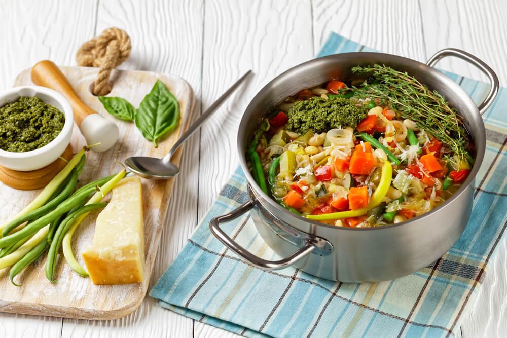 specialità Marsiglia zuppa al pesto marsigliese