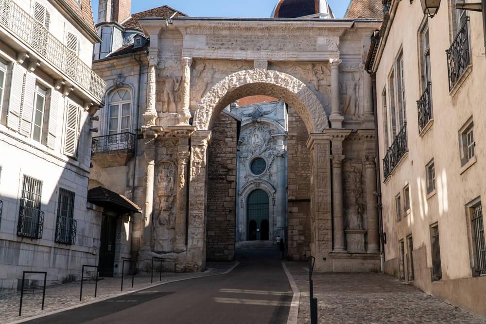 porta nera