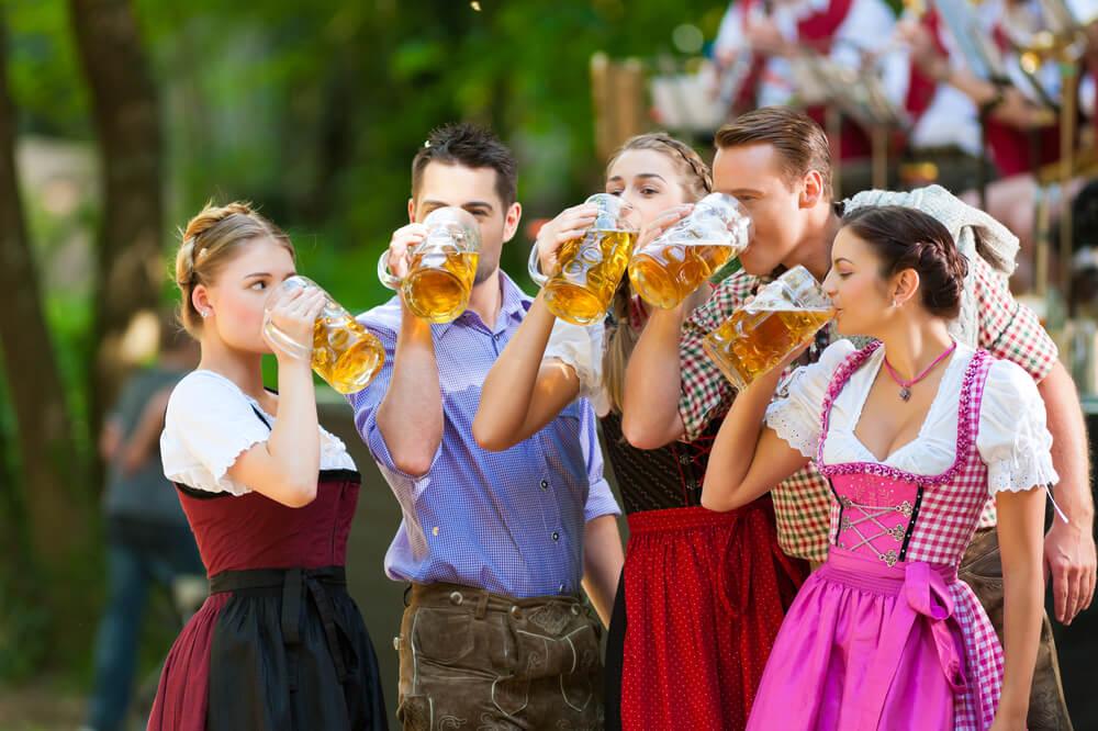 boccali oktoberfest monaco