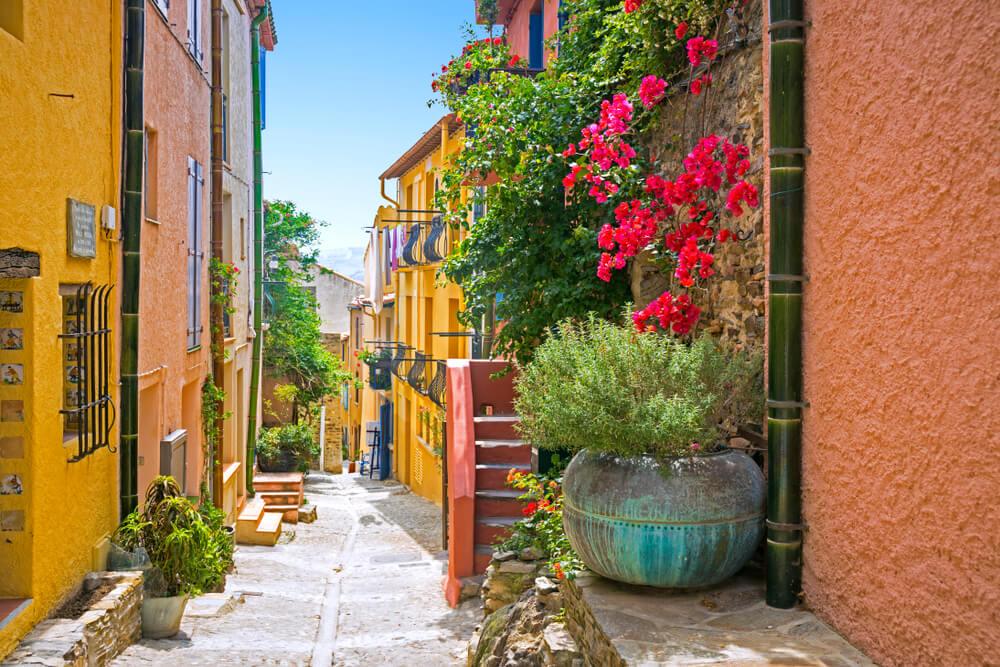 straße collioure südf rankreich