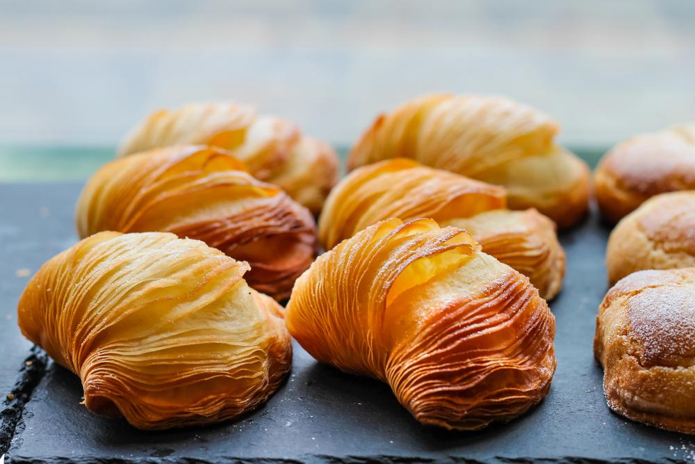 Knusprige Sfogliatelle in typischen neapolitanischen Gebäck
